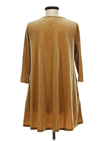Agnes & Dora Casual Dress (view 2)