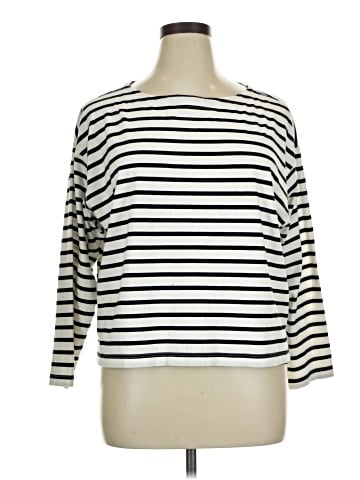Old Navy 3/4 Sleeve T-Shirt (view 1)