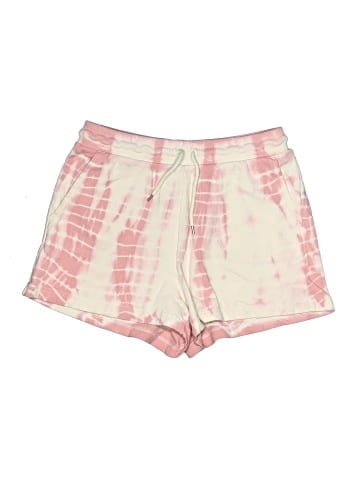 Gap Shorts (view 1)