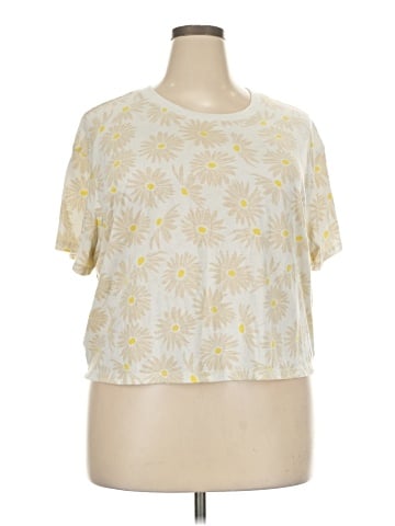 Torrid Short Sleeve T-Shirt (view 1)