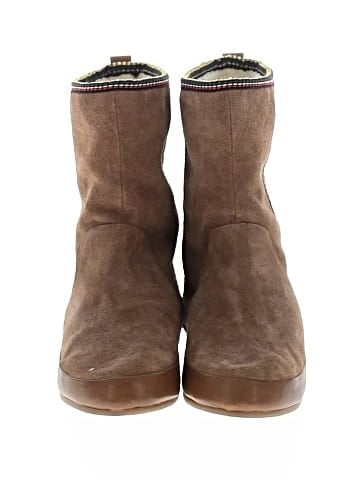 Gap Boots (view 2)