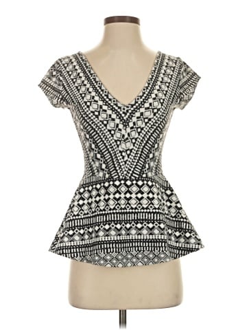 Deletta Short Sleeve T-Shirt (view 1)