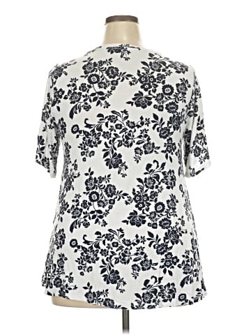 Lane Bryant Short Sleeve T-Shirt (view 2)