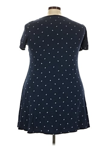 Croft & Barrow Casual Dress (view 2)