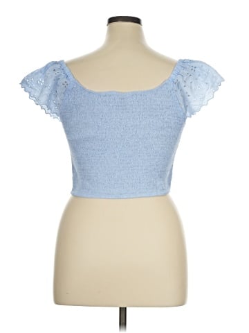 Universal Thread Short Sleeve Top (view 2)