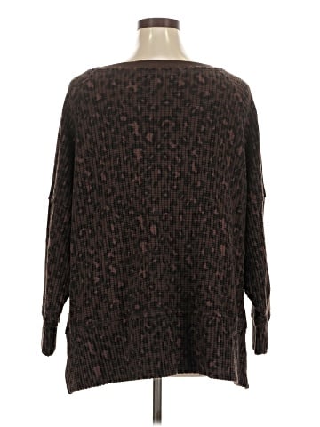 American Eagle Outfitters Pullover Sweater (view 2)