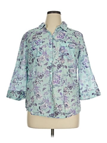 Croft & Barrow 3/4 Sleeve Button-Down Shirt (view 1)