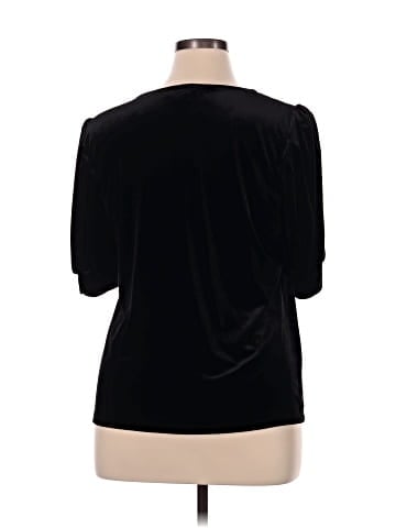 CeCe Short Sleeve Top (view 2)