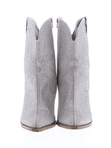 Universal Thread Boots (view 2)
