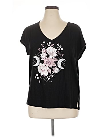 Torrid Short Sleeve T-Shirt (view 1)