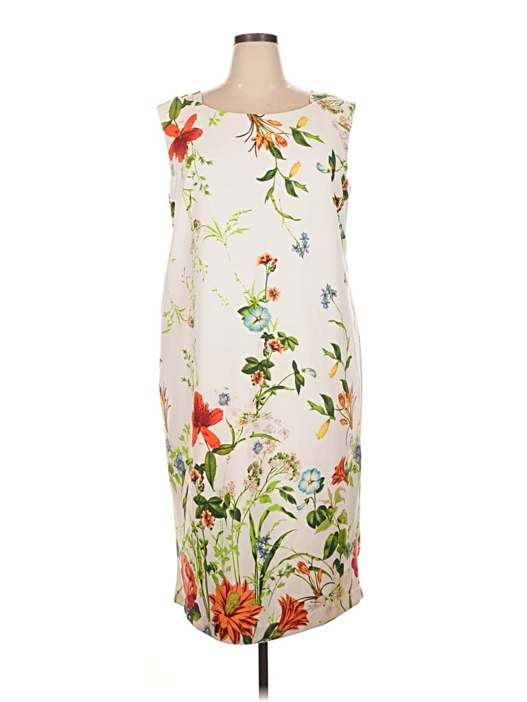 Pre-owned Gabby Skye Cocktail Dress In Ivory