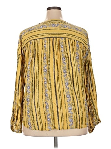 Weekend Suzanne Betro 3/4 Sleeve Blouse (view 2)