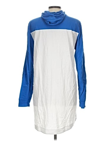Vineyard Vines Poncho (view 2)