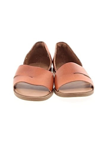Universal Thread Sandals (view 2)