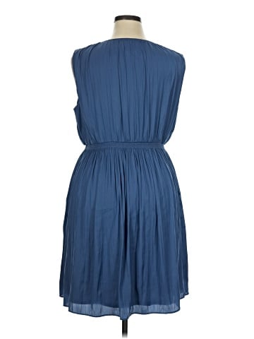 Simply Vera Vera Wang Casual Dress (view 2)