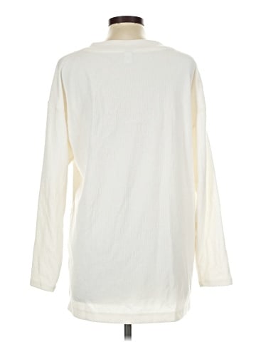 Old Navy Pullover Sweater (view 2)
