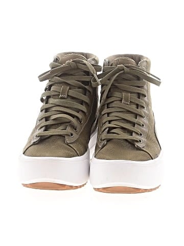 Puma Sneakers (view 2)