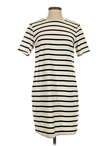 Old Navy Casual Dress (view 1)