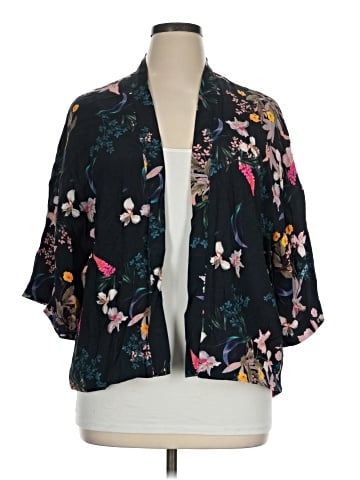 Adrienne Vittadini Kimono (view 1)