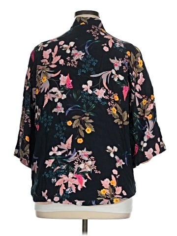 Adrienne Vittadini Kimono (view 2)