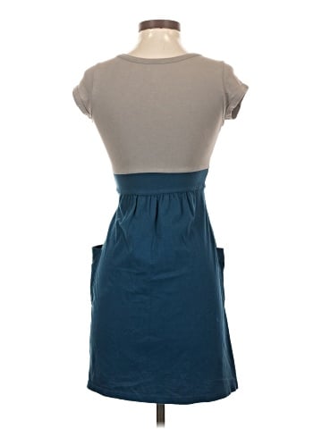 Old Navy Casual Dress (view 2)