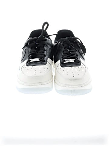 Nike Sneakers (view 2)