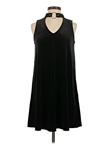 Xhilaration Casual Dress (view 1)