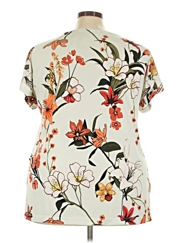 Lularoe Short Sleeve Blouse (view 2)
