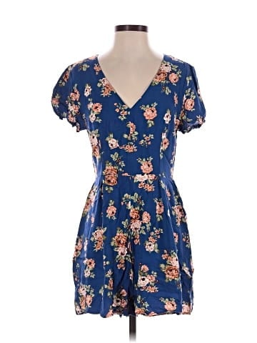 Xhilaration Casual Dress (view 1)