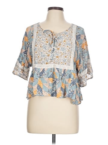American Eagle Outfitters 3/4 Sleeve Blouse (view 1)