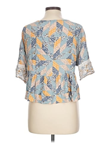 American Eagle Outfitters 3/4 Sleeve Blouse (view 2)