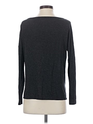 Victoria's Secret Long Sleeve T-Shirt (view 2)