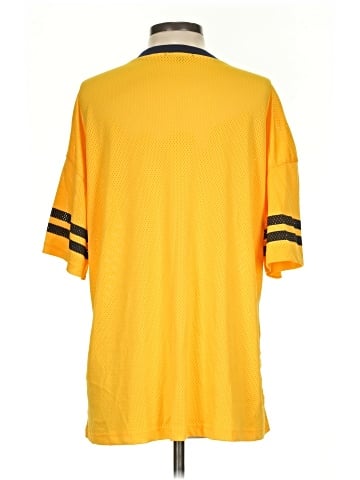 Forever 21 Short Sleeve T-Shirt (view 2)