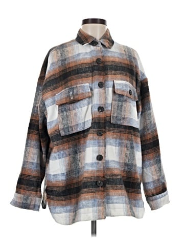 Elan Poncho (view 1)