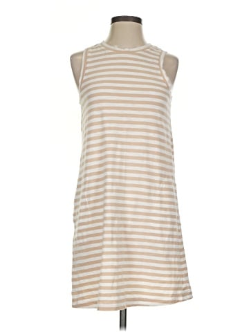 Old Navy Casual Dress (view 1)