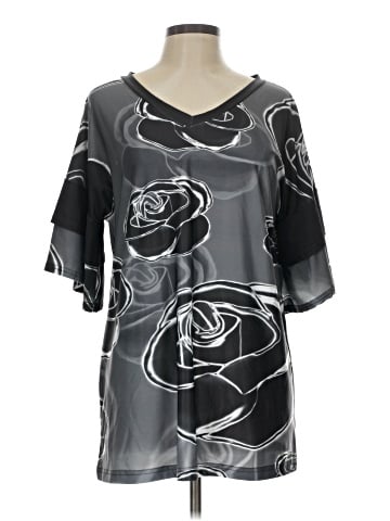 Lily by Firmiana 3/4 Sleeve T-Shirt (view 1)