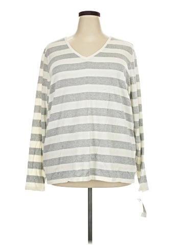 Liz Claiborne Long Sleeve T-Shirt (view 1)