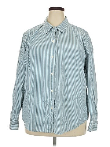Liz Claiborne Long Sleeve Button-Down Shirt (view 1)