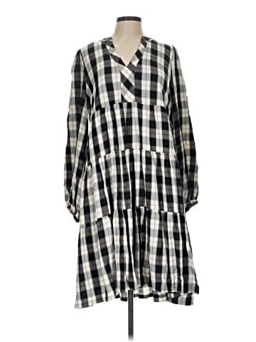 Urban Outfitters Casual Dress (view 1)