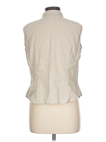 Unbranded Sleeveless Button-Down Shirt (view 2)