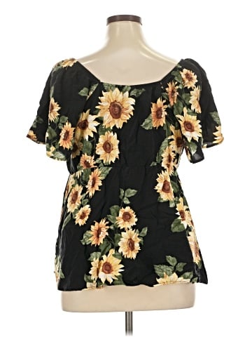 Torrid Short Sleeve Blouse (view 2)