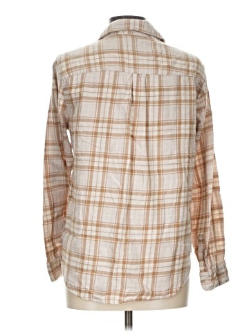 Old Navy Long Sleeve Button-Down Shirt (view 2)