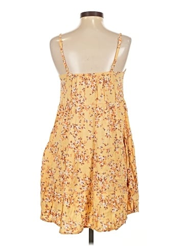 Old Navy Casual Dress (view 2)