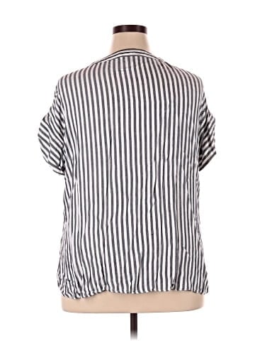 Jones New York Signature Short Sleeve Blouse (view 2)