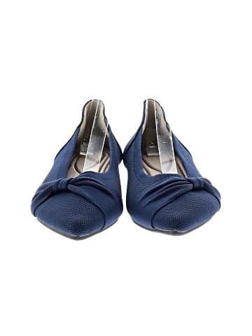 Unbranded Flats (view 2)