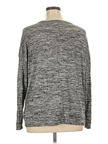 Old Navy Pullover Sweater (view 2)