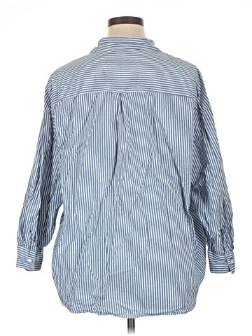 Old Navy Long Sleeve Button-Down Shirt (view 2)