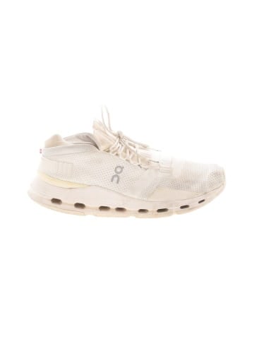On Cloud Sneakers (view 1)