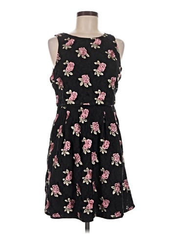 Elle Casual Dress (view 1)