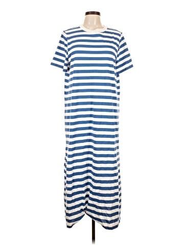 Old Navy Casual Dress (view 1)